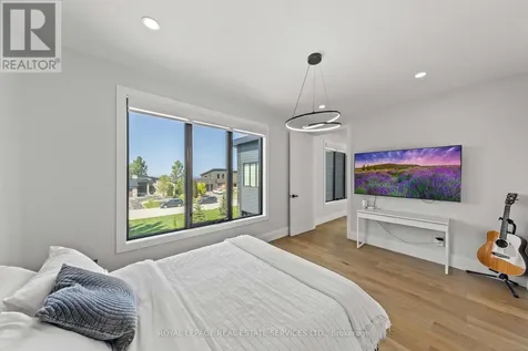 118 Barton Boulevard Blue Mountains ON N0H 1J0