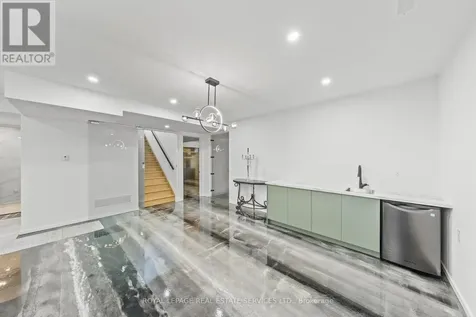 118 Barton Boulevard Blue Mountains ON N0H 1J0