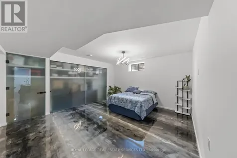 118 Barton Boulevard Blue Mountains ON N0H 1J0
