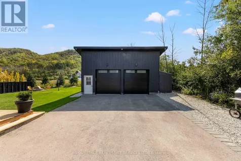 118 Barton Boulevard Blue Mountains ON N0H 1J0