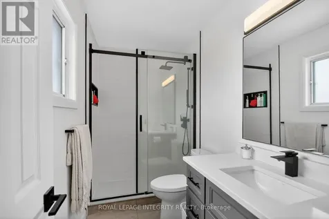 2092 Legrand Crescent Ottawa ON K1E 3T6