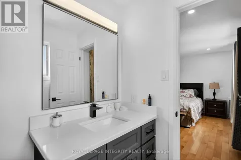2092 Legrand Crescent Ottawa ON K1E 3T6