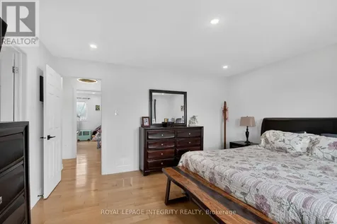 2092 Legrand Crescent Ottawa ON K1E 3T6