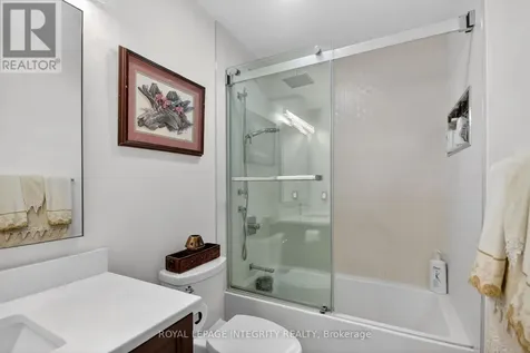 2092 Legrand Crescent Ottawa ON K1E 3T6