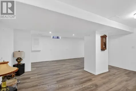 2092 Legrand Crescent Ottawa ON K1E 3T6