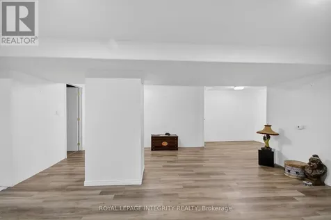2092 Legrand Crescent Ottawa ON K1E 3T6