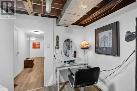 2092 Legrand Crescent Ottawa ON K1E 3T6
