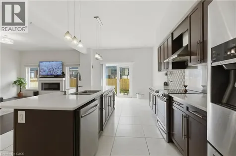 2000 Maddex Way London ON N5X 0M9