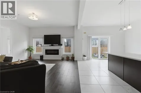 2000 Maddex Way London ON N5X 0M9