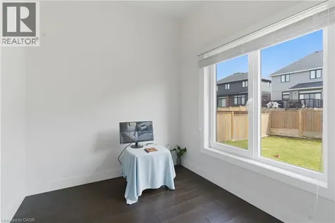 2000 Maddex Way London ON N5X 0M9