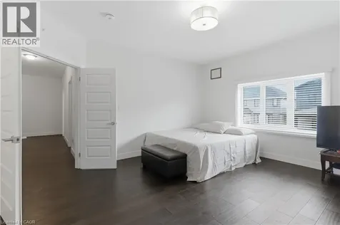 2000 Maddex Way London ON N5X 0M9