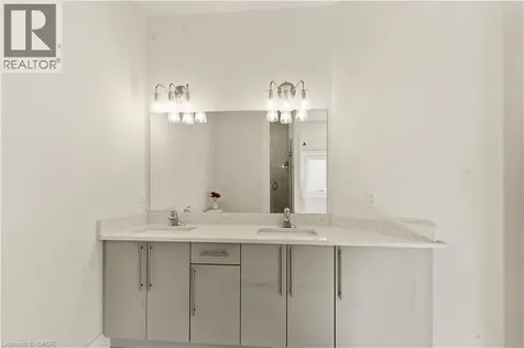 2000 Maddex Way London ON N5X 0M9