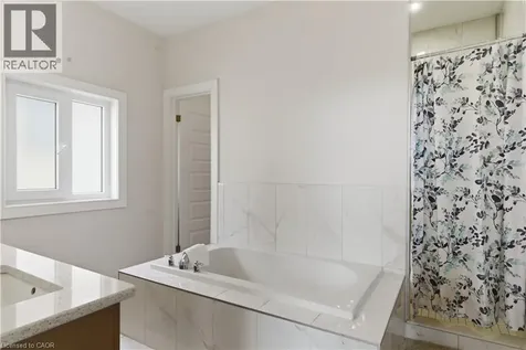 2000 Maddex Way London ON N5X 0M9