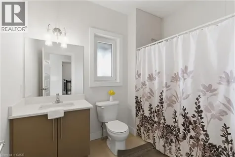 2000 Maddex Way London ON N5X 0M9