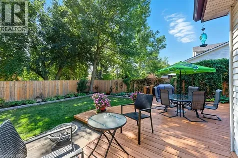 324 Burnett Avenue Cambridge ON N1T 1G6