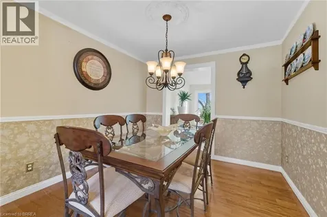 324 Burnett Avenue Cambridge ON N1T 1G6