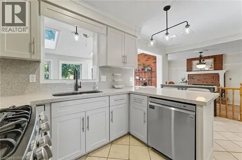 324 Burnett Avenue Cambridge ON N1T 1G6