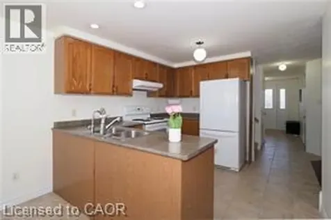 545 Chesapeake Crescent Waterloo ON N2K 4G2