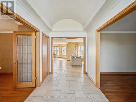 232 Eighth Road East Hamilton ON L8J 3M2