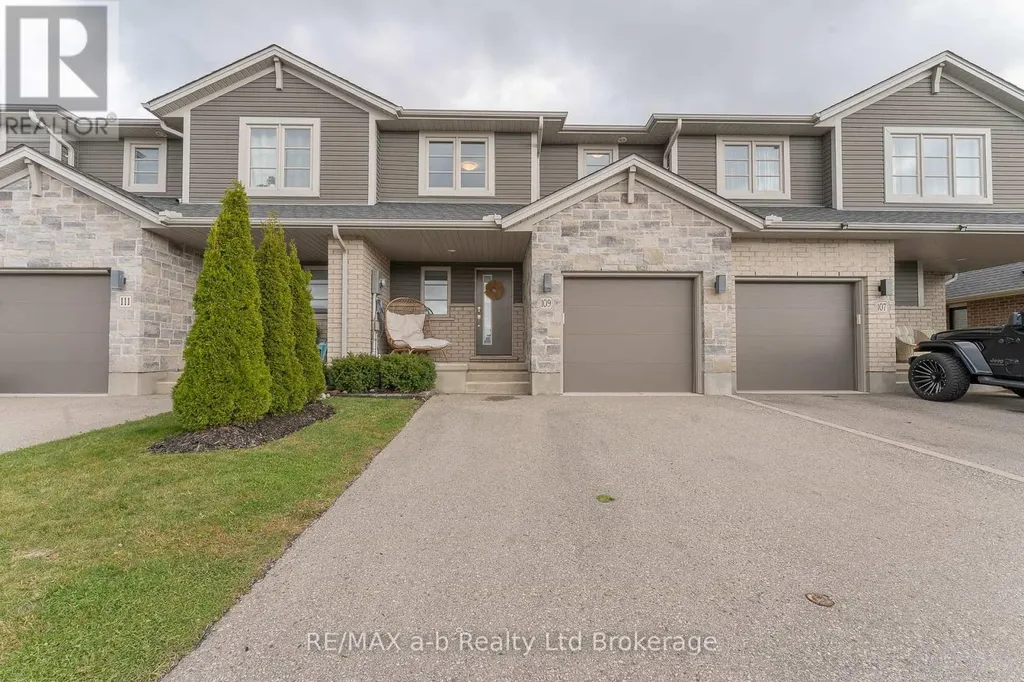 109 Denrich Avenue Tillsonburg ON N4G 0H1