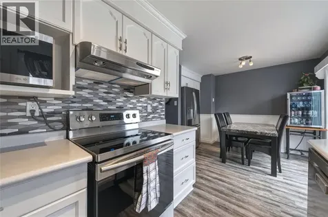 1103 Cardiff Court Sarnia ON N7S 4B6