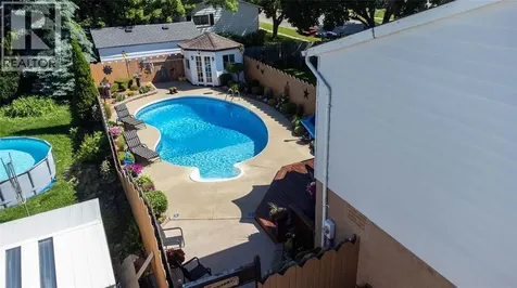 1103 Cardiff Court Sarnia ON N7S 4B6