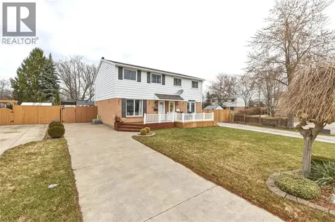 1103 Cardiff Court Sarnia ON N7S 4B6