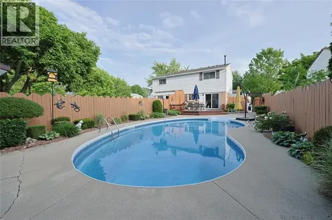 1103 Cardiff Court Sarnia ON N7S 4B6