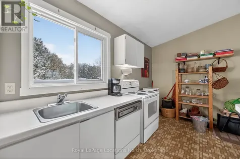 13 Harbour Street West Collingwood ON L9Y 5B4