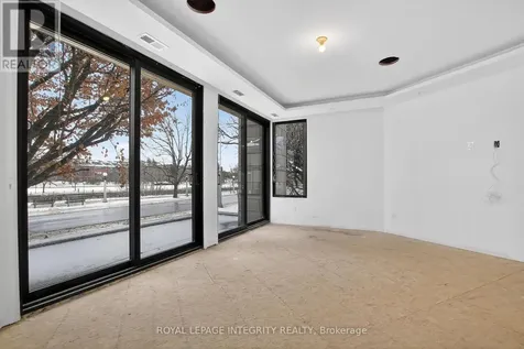 112 Queen Elizabeth Drive Ottawa ON K2P 0Z5