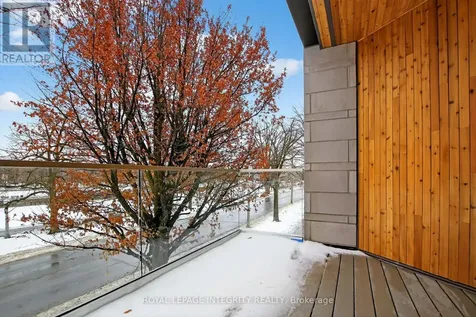 112 Queen Elizabeth Drive Ottawa ON K2P 0Z5