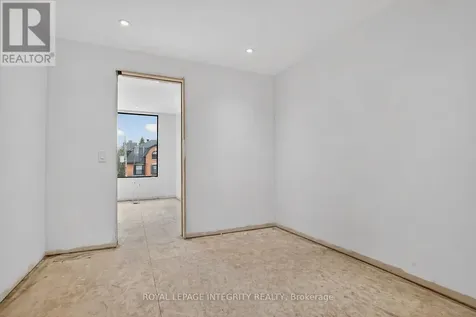 112 Queen Elizabeth Drive Ottawa ON K2P 0Z5