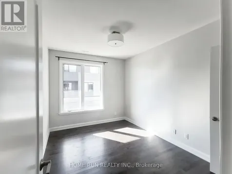 170 Boundstone Way Ottawa ON K2T 0M8