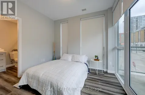 60 Charles West Kitchener ON N2G 0C9