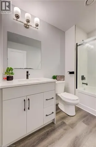 60 Charles Street West Kitchener ON N2G 0C9