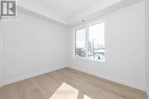 319 Shakespeare Street Ottawa ON K1L 5M1