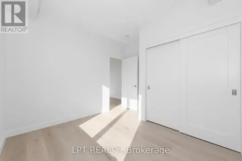 319 Shakespeare Street Ottawa ON K1L 5M1