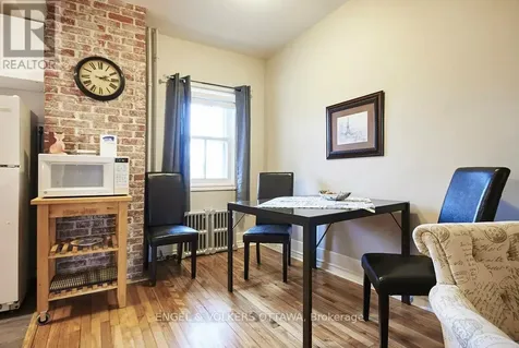 22-24 St Francis Street Ottawa ON K1Y 1W5