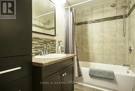 22-24 St Francis Street Ottawa ON K1Y 1W5