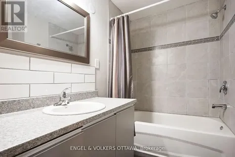 22-24 St Francis Street Ottawa ON K1Y 1W5
