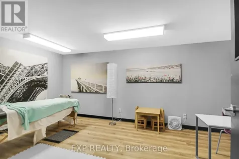 12 Maple Avenue Smiths Falls ON K7A 1Z5