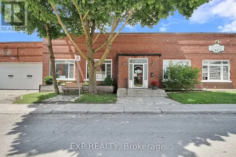 12 Maple Avenue Smiths Falls ON K7A 1Z5