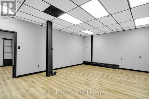 12 Maple Avenue Smiths Falls ON K7A 1Z5