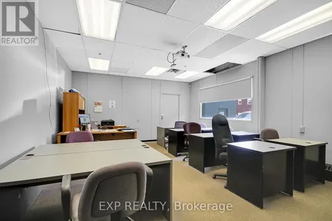 12 Maple Avenue Smiths Falls ON K7A 1Z5