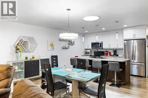 132 Riverfront Park Amherstburg ON N9V 0B8