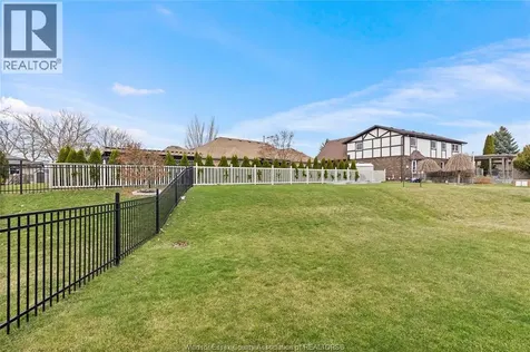 132 Riverfront Park Amherstburg ON N9V 0B8