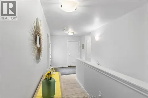 132 Riverfront Park Amherstburg ON N9V 0B8