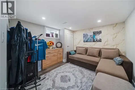 4456 Sixth Avenue Niagara Falls ON L2E 4T1