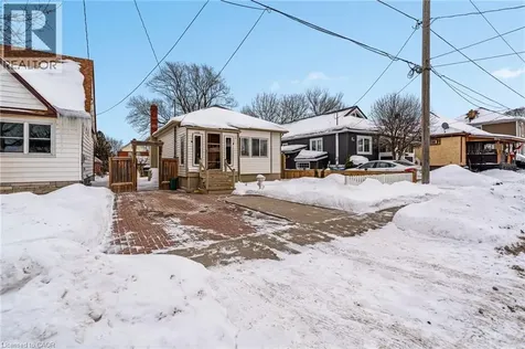 4456 Sixth Avenue Niagara Falls ON L2E 4T1