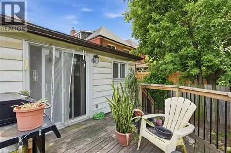 121 Gibson Avenue Hamilton ON L8L 6J9